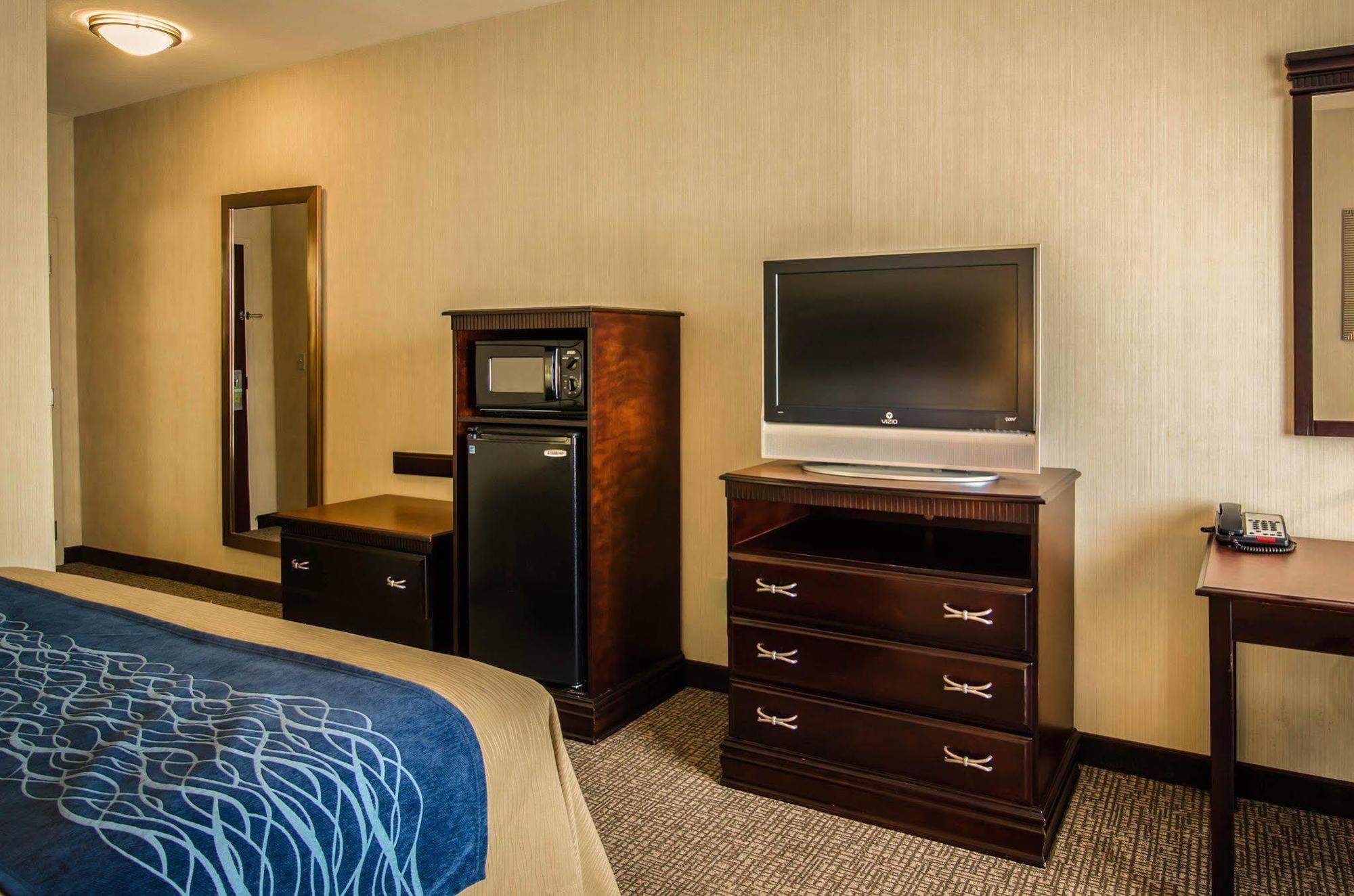 Comfort Inn & Suites North Little Rock Mccain Mall מראה חיצוני תמונה