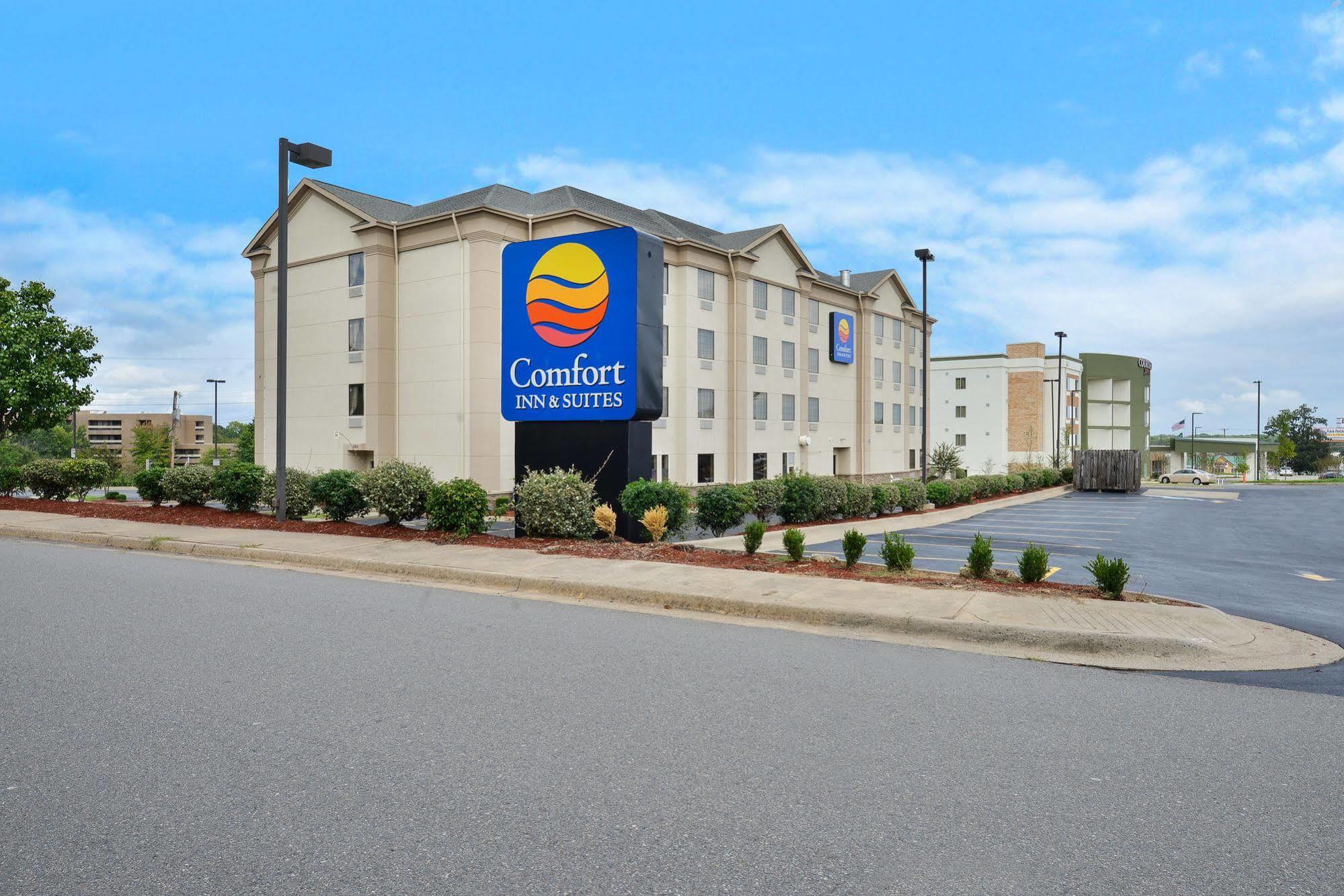 Comfort Inn & Suites North Little Rock Mccain Mall מראה חיצוני תמונה